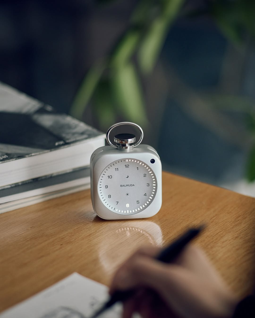 SkyHI The Clock